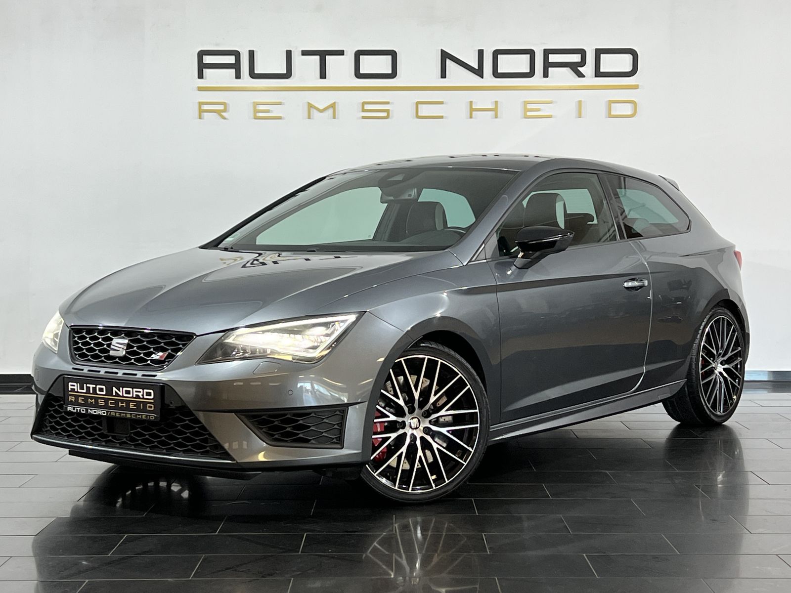 SEAT Leon Cupra 280*DAB*LED*Performance*Navi*Dynamic*