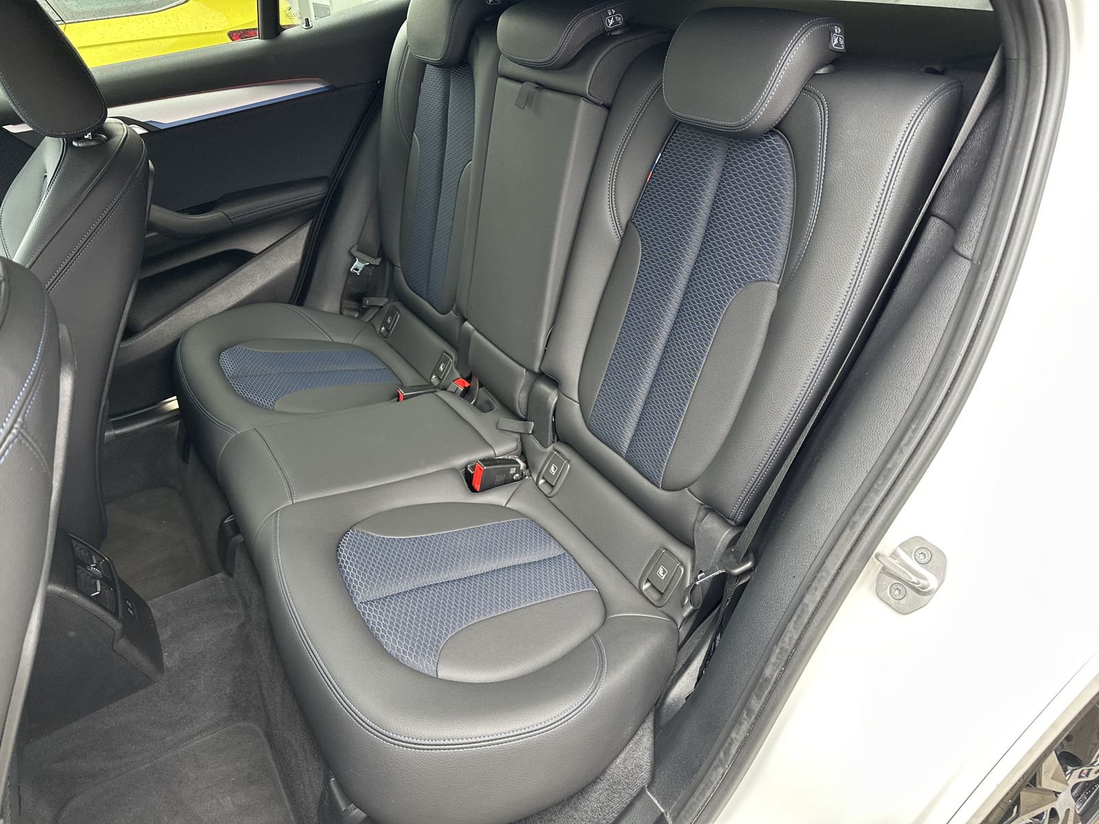 Fahrzeugabbildung BMW X2 xDrive25d M-Sport LED+KAMERA+AHK+20ZOLL+1HD