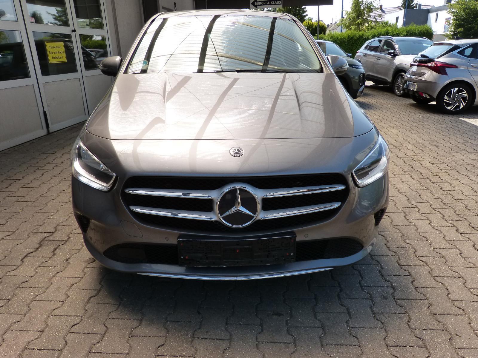 Mercedes-Benz B 180 PROGRESSIVE AHK NAVI PDC MBUX SHZ