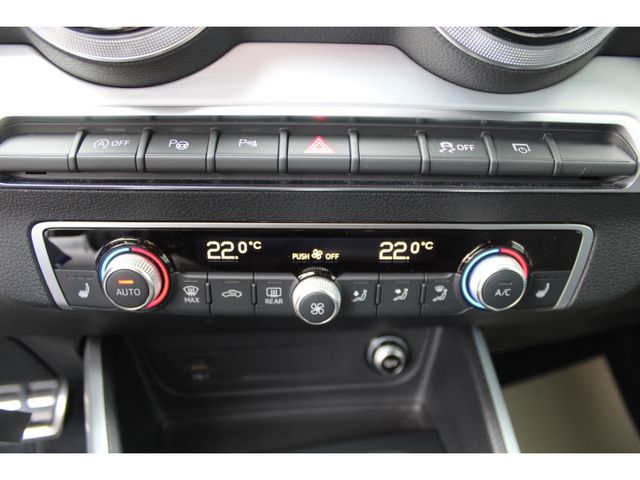 Q2 35TFSI Str. Assistenz*Navi*S-Line*Stylepaket!
