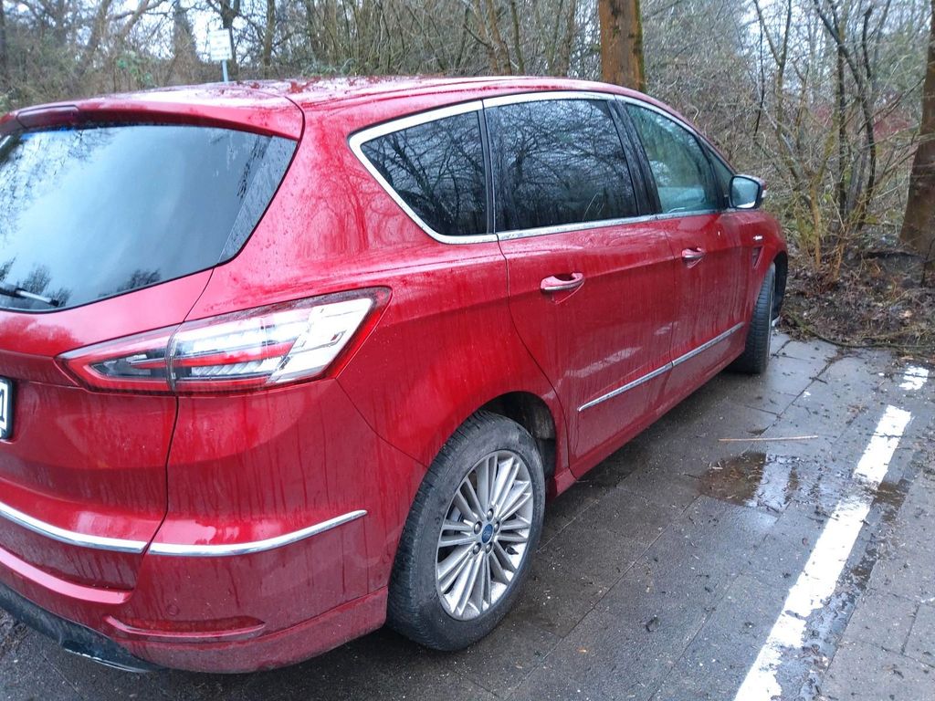 Image of Ford S-Max