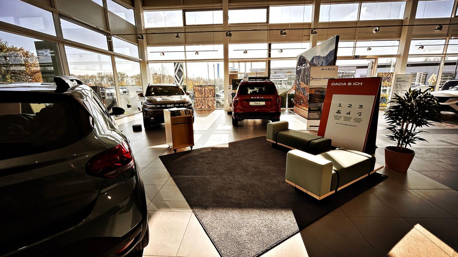 showroom-image-bottom