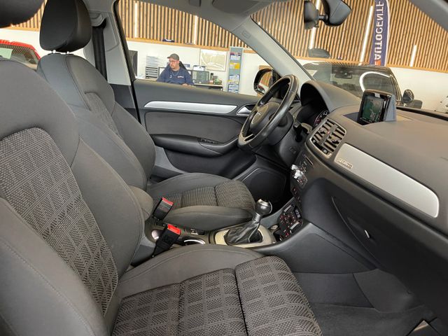 Audi Q3 sport quattro *2. Hand*Klima*Navi*LED*AHK*SHZ