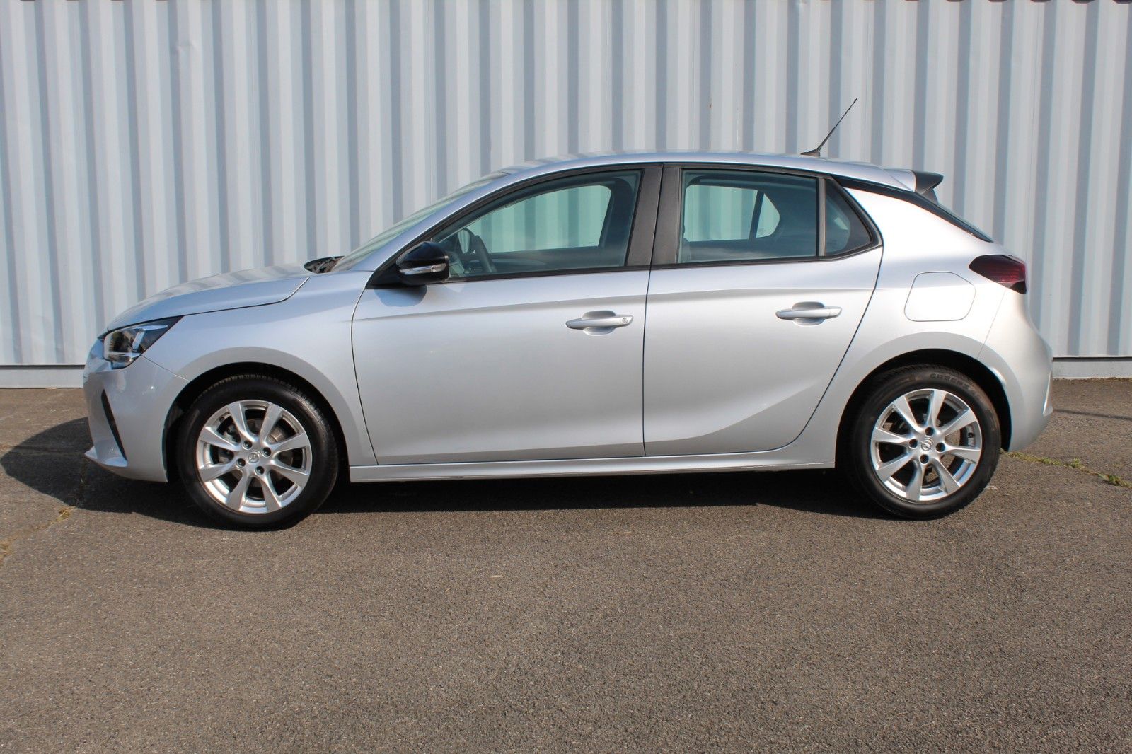 Fahrzeugabbildung Opel Corsa F Edition*Allwetter*Klima*Multimedia
