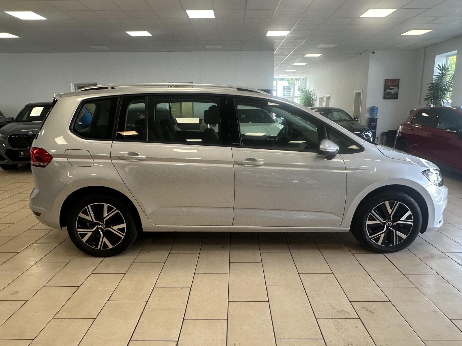 Volkswagen Touran Move 7Sitze AHK LED ACC SHZ PDC WSS heiz., миниатюра 6