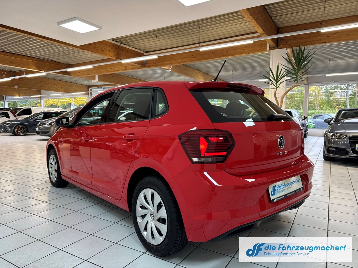 Fahrzeugabbildung Volkswagen Polo VI Comfortline Musikstreaming DAB Notbremsa