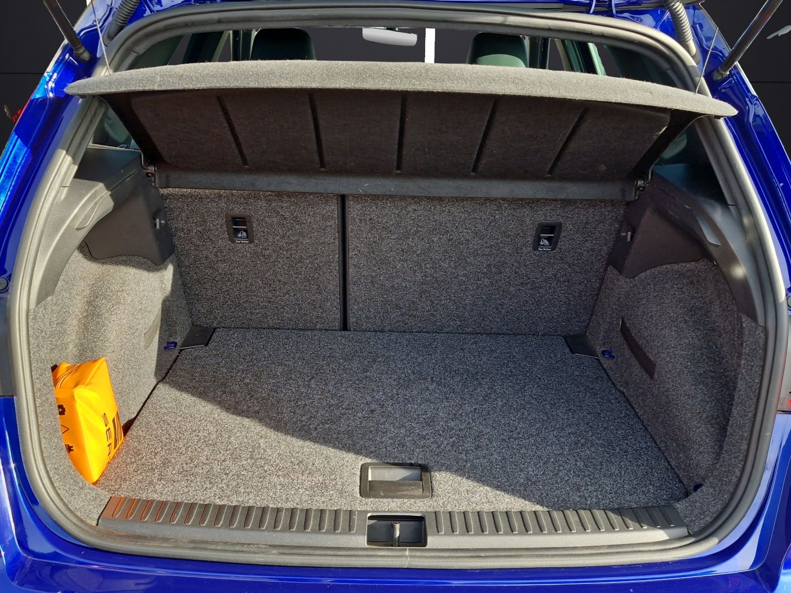 Fahrzeugabbildung SEAT Arona 1.0 TSI FR DSG BEATS NAVI RFK