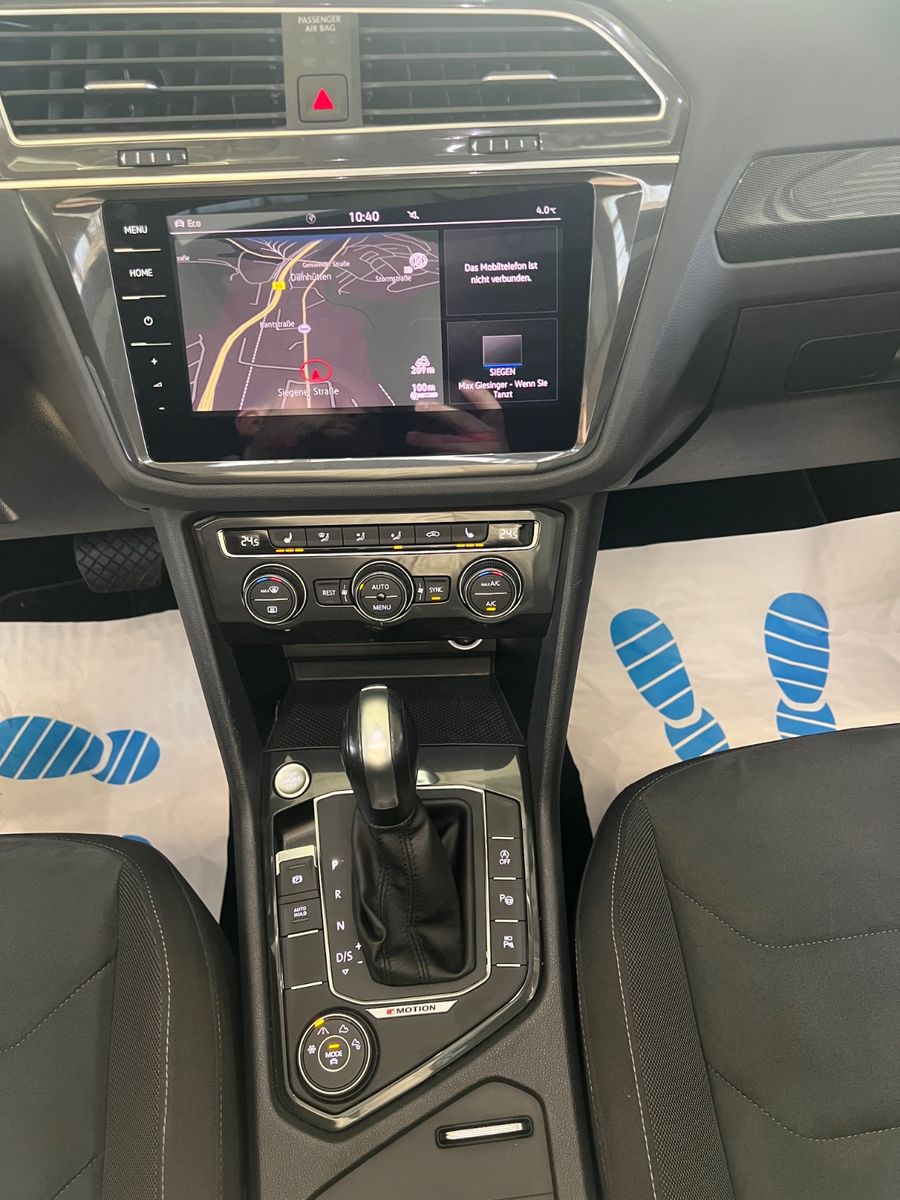 Fahrzeugabbildung Volkswagen Tiguan Highline DSG 4Motion R LINE VIRTUAL*PANO*