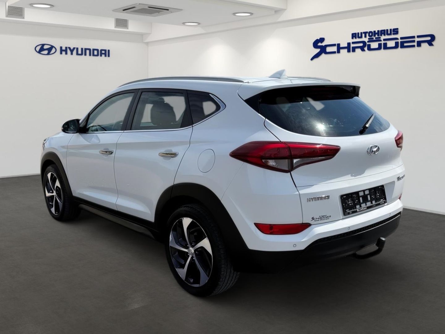Fahrzeugabbildung Hyundai Tucson 1.7 CRDi Premium Leder-Paket Anhängerkupp