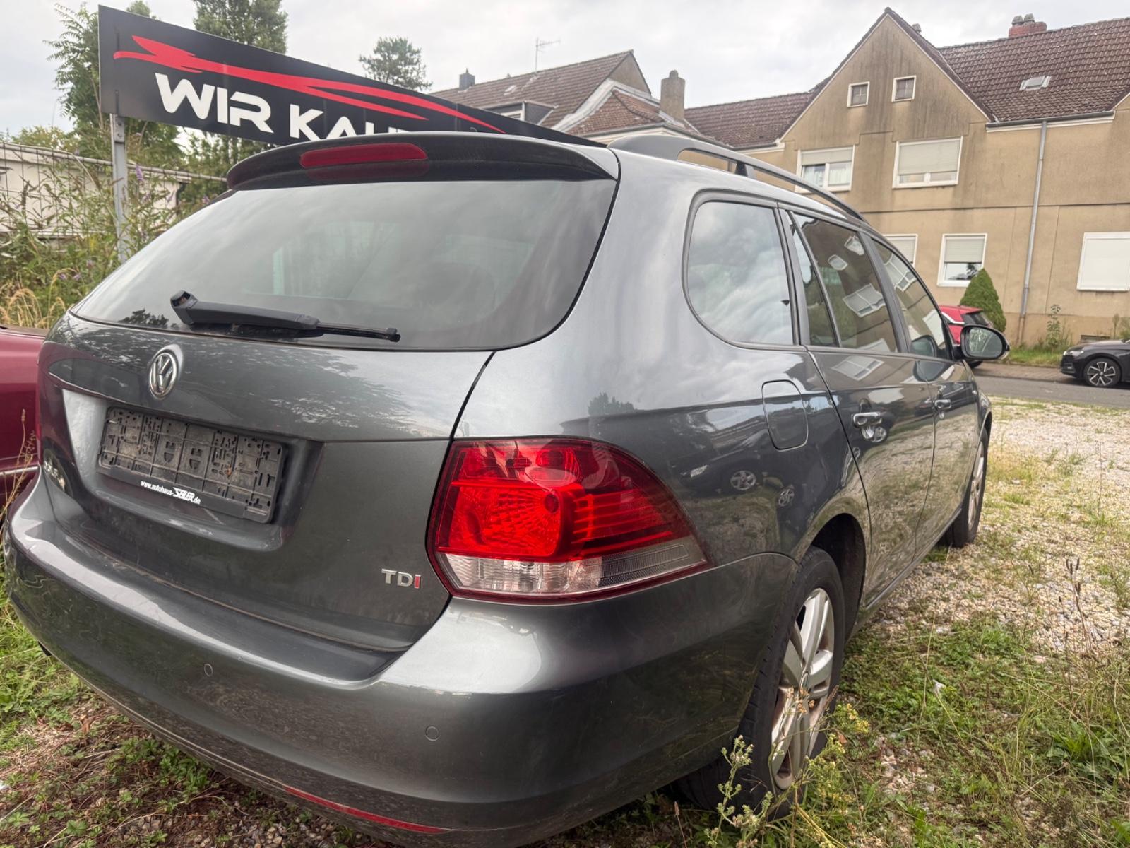 Volkswagen Golf 2013 — engine 1.598 cm³, 105 HP (77kW)