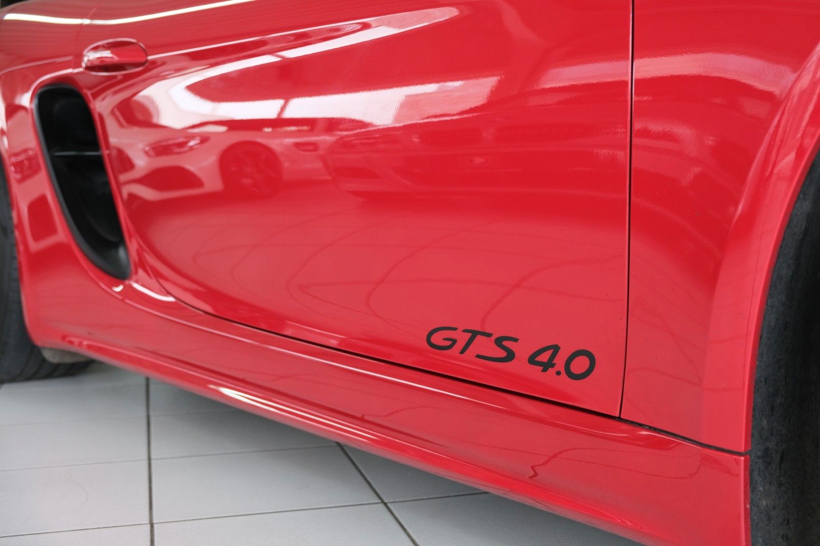 Fahrzeugabbildung Porsche Cayman GTS 4.0 PDK/Bose/PCM Plus/1. Hand