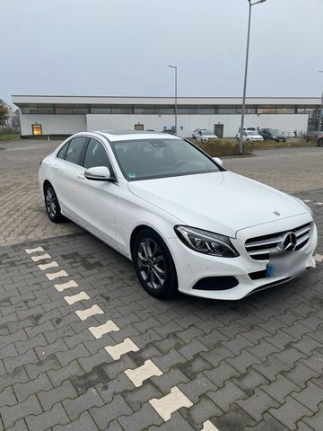 Mercedes-Benz Mercedes C 220 d 9G TRONIC AMG LINE