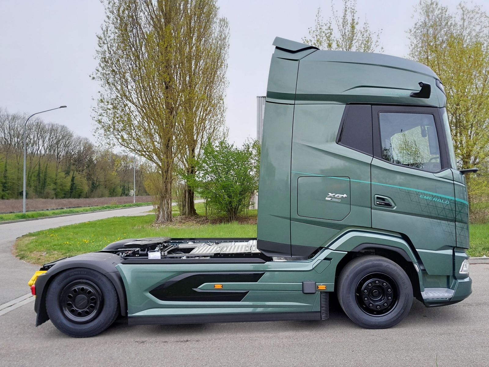 Fahrzeugabbildung DAF FT XG+ 530 EMERALD EDITION