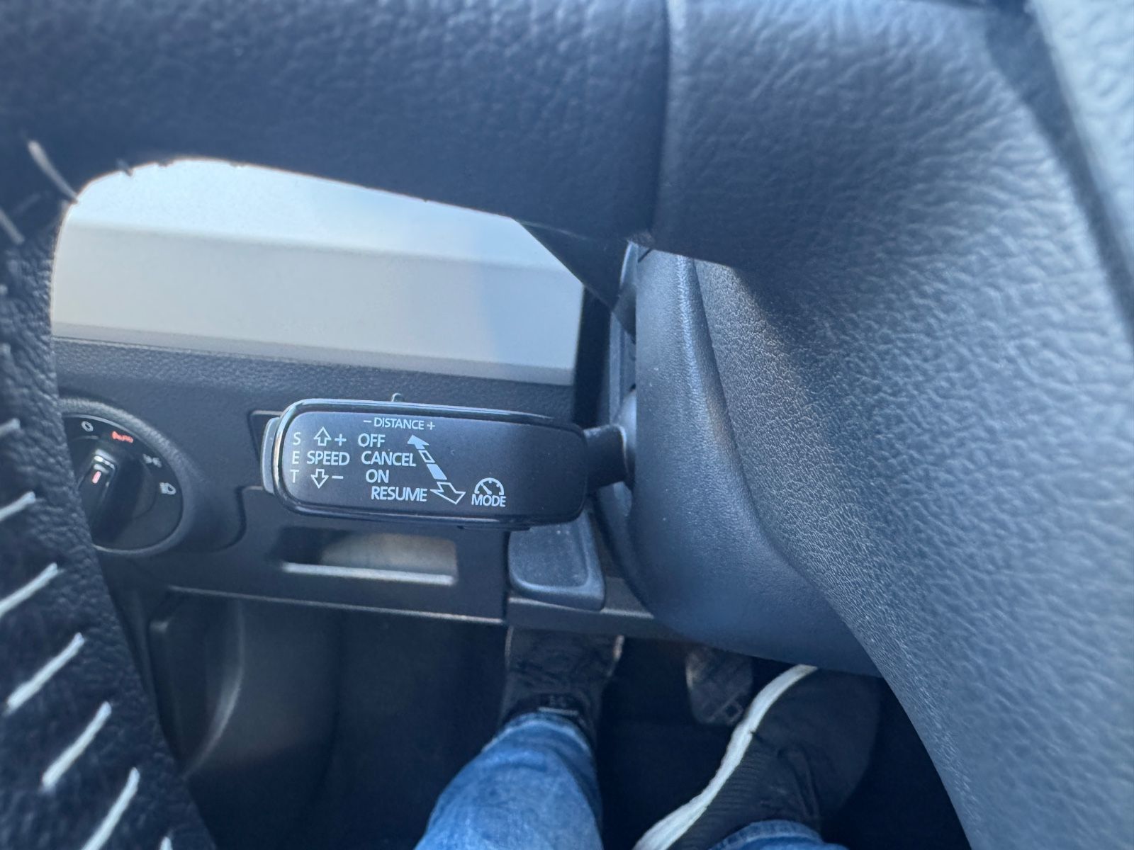 Fahrzeugabbildung SEAT Arona Xcellence LED+Navi+ACC+Lane
