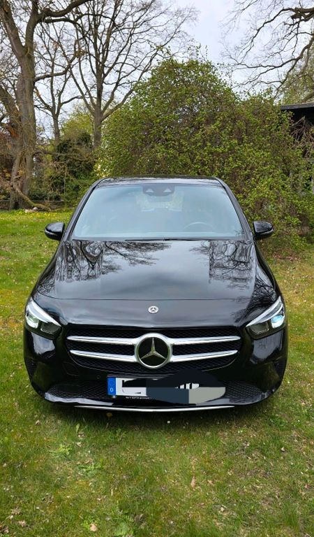 Image of Mercedes-Benz B 180