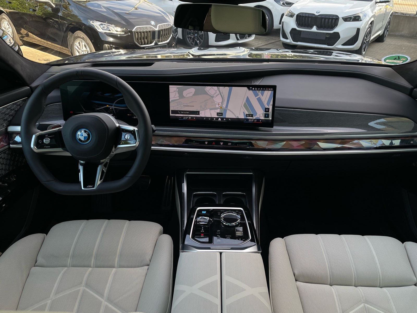 BMW i7 xDrive60 Limo M Sport Execu.Lou.Sit. elTür foto 4