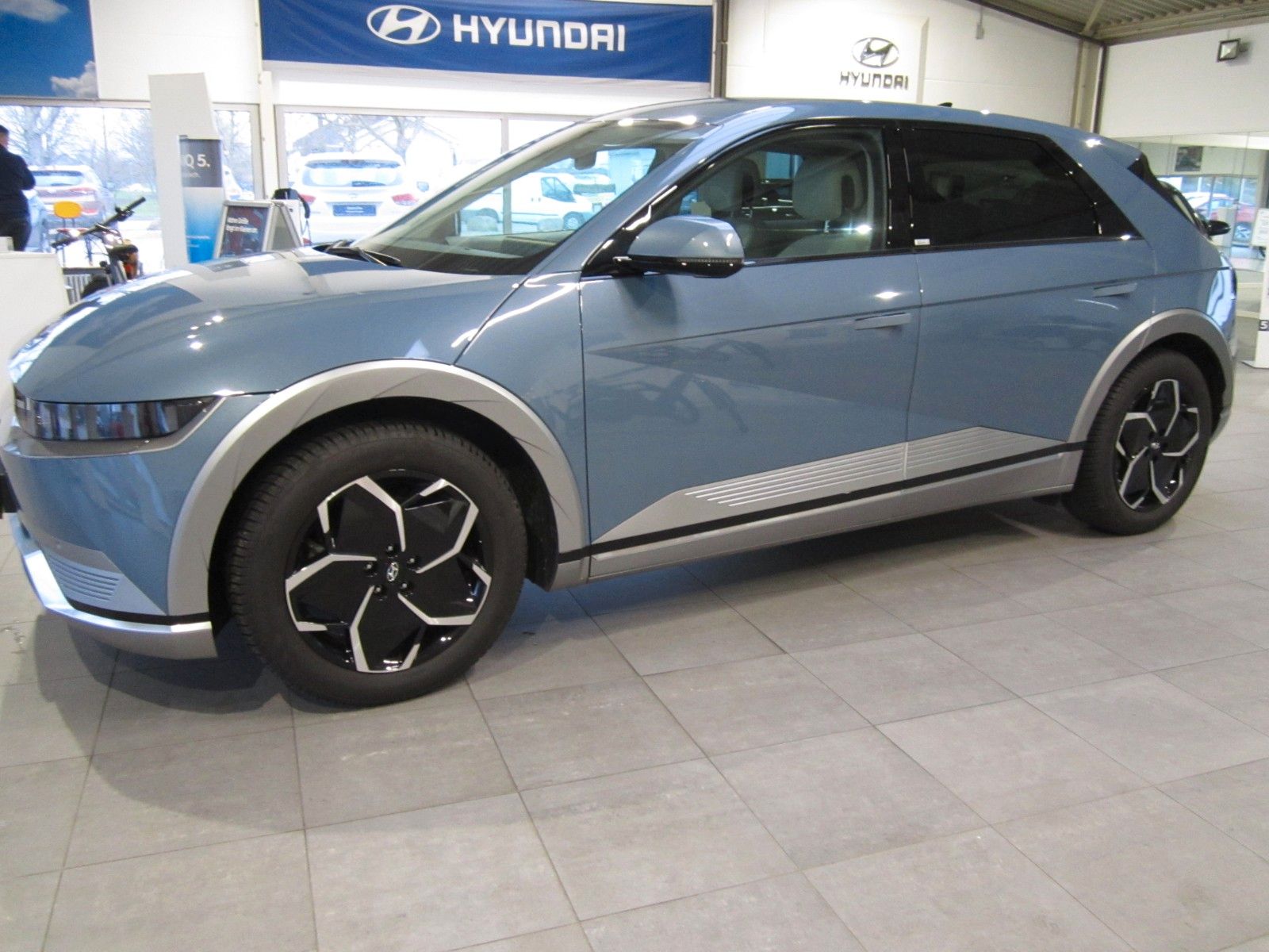 Fahrzeugabbildung Hyundai IONIQ 5 58 kWh Heckantrieb TECHNIQ Sitzpaket