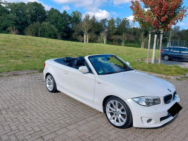 BMW Bmw e88 120d Cabrio Facelift M paket