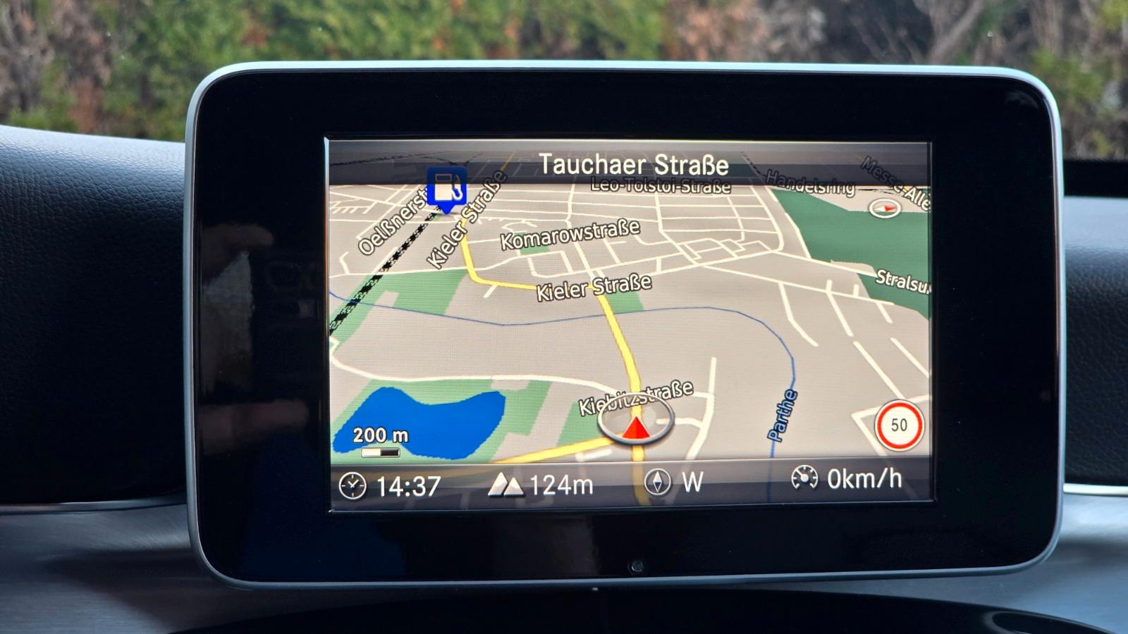Mercedes-Benz C 180 T 9G Avantgarde LED NAV SHZ PDC