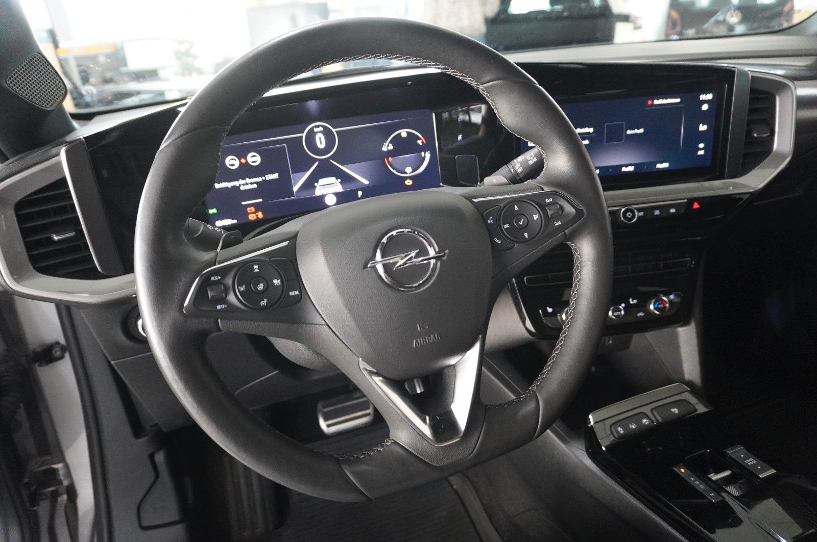 Fahrzeugabbildung Opel Mokka 1.2T ULTIMATE NAVI/LED/KAMERA/SPORT/SH/DAB