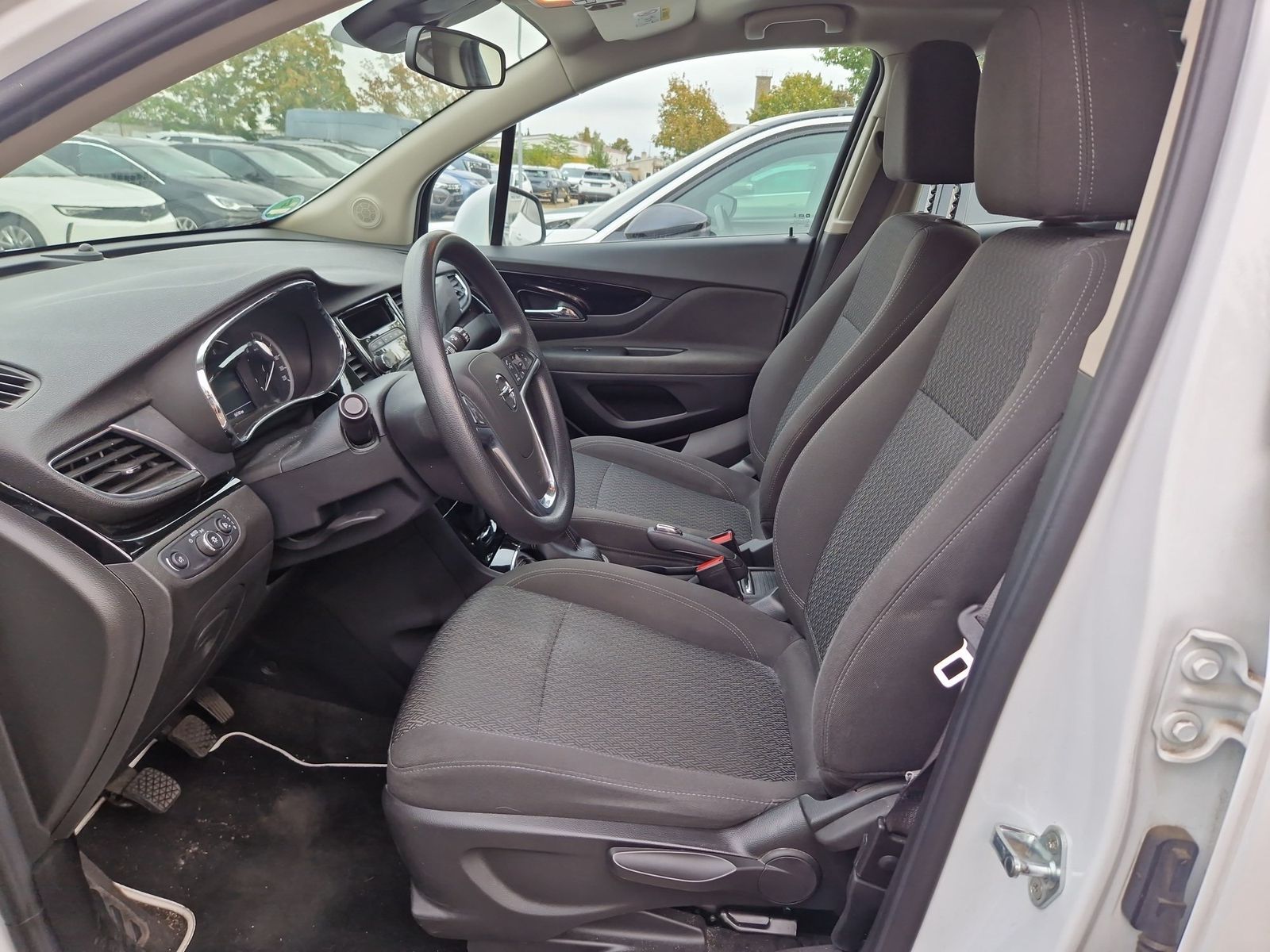 OPEL Mokka X 1.6 Selection Radio Klimaanlage – Bild 8