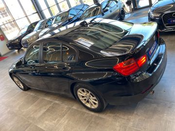 BMW 320 d Lim.  xDrive *NAVI*PDC*SZHZ*TEMPOMAT*4x4*