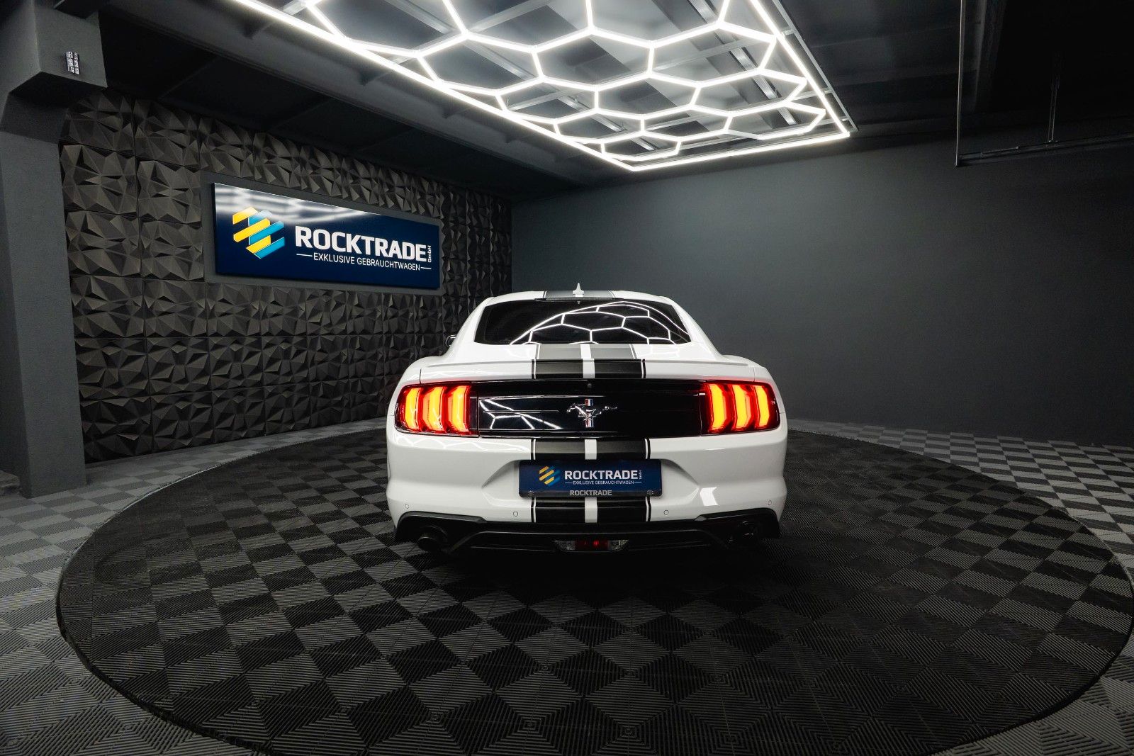 Fahrzeugabbildung Ford Mustang Shelby GT 500 Coupe Performance PREMIUM