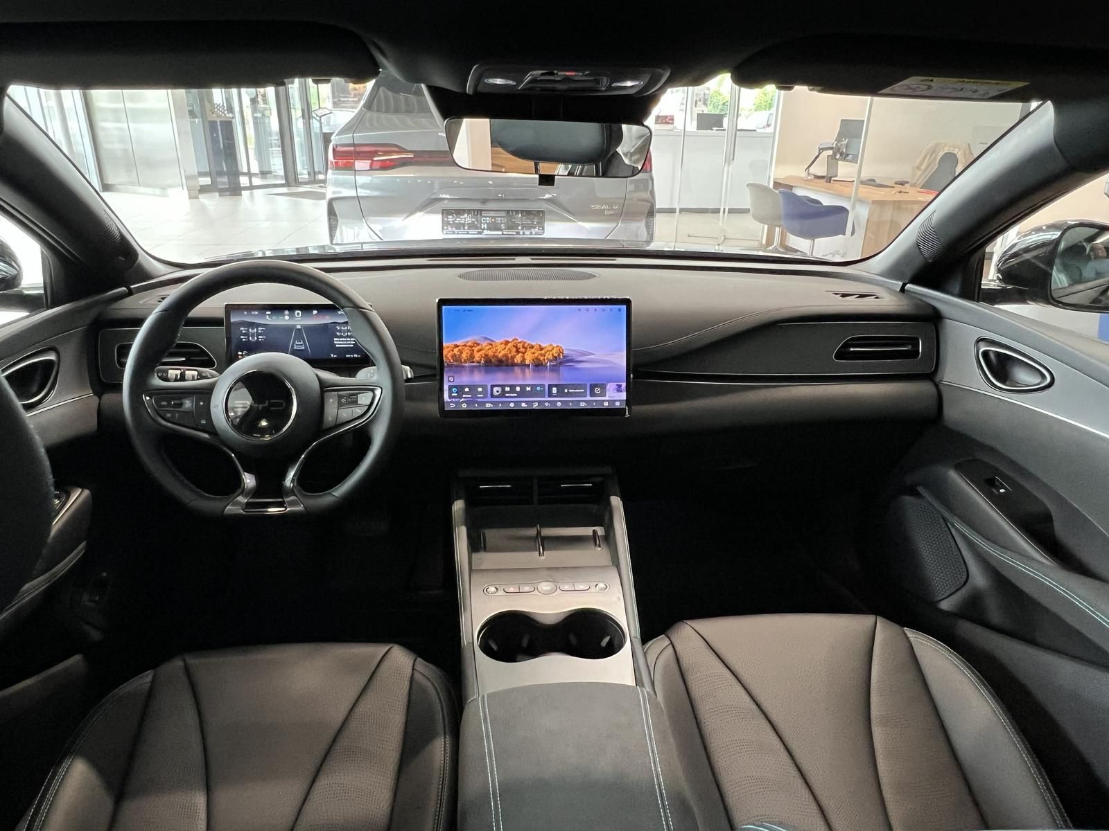 BYD SEAL 6