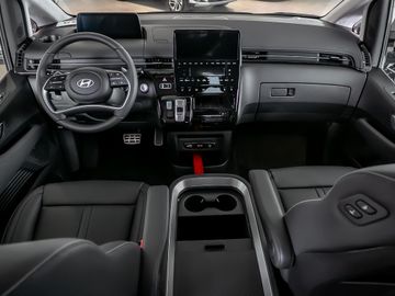 Hyundai Staria Signature 1.6 Hybrid 2WD Autobahnassi.