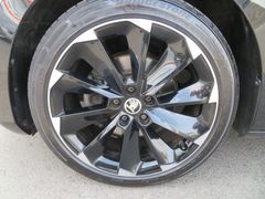 SKODA Superb Combi 2.0 TDI Sportline 4x4 Nav Pan Sthzg SKODA Superb Combi 2.0 TDI Sportline 4x4 Nav Pan Sthzg