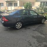 Mercedes-Benz Auto Mercedes C180 w203 - Mercedes-Benz C 180: W203