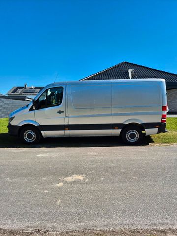 MERCEDES-BENZ SPRINTER 313 CDI 3,5 T. H1L2. Flach und La...