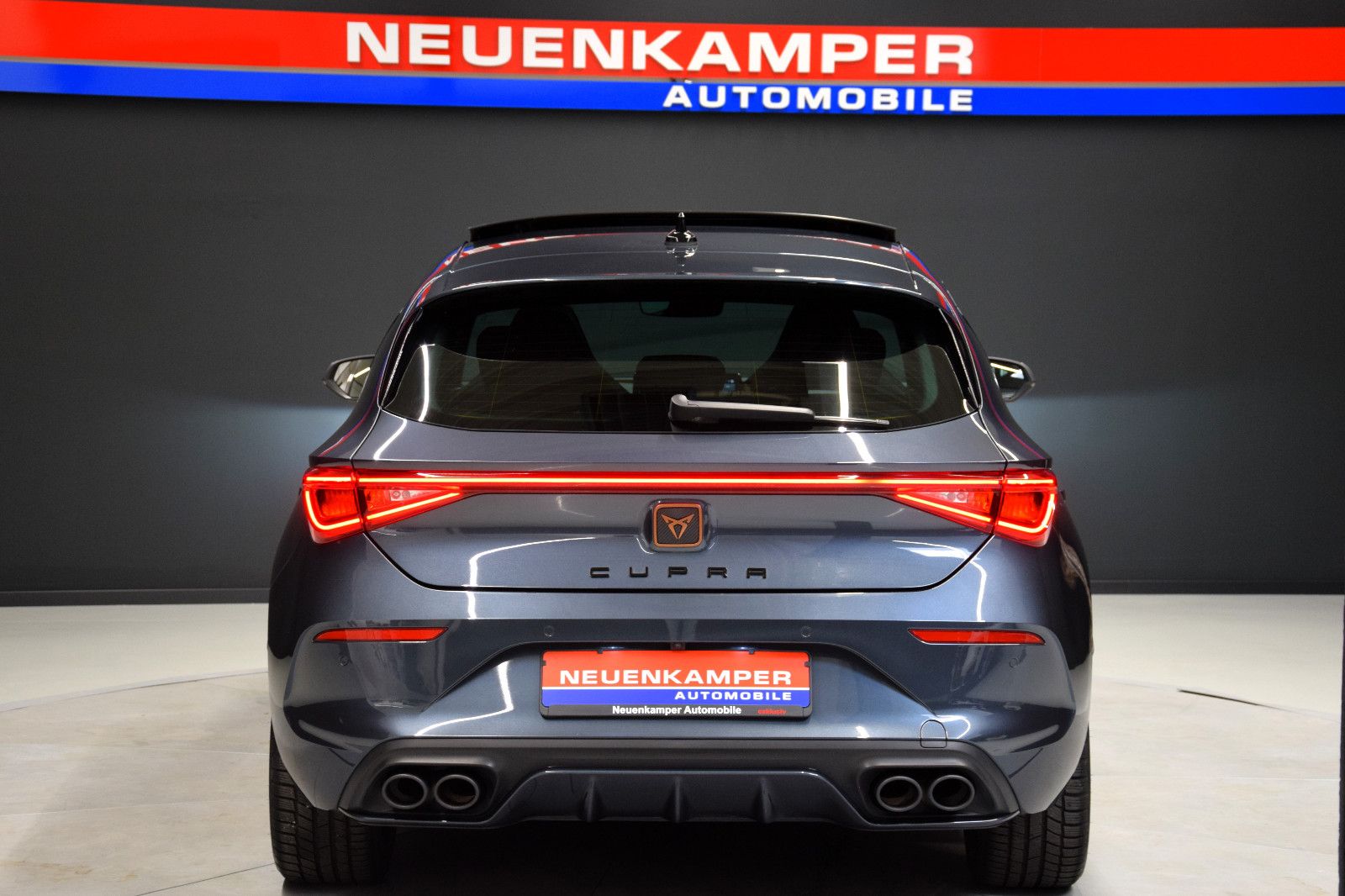 Fahrzeugabbildung CUPRA Leon VZ Pano ACC Schale Kamera 19"