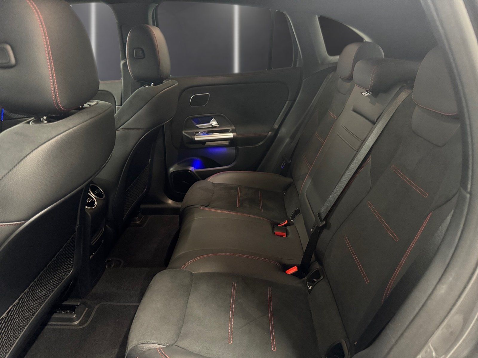 Fahrzeugabbildung Mercedes-Benz EQA 250+ AMG*Distro*HUD*360°*20"*Burmester*Totw*