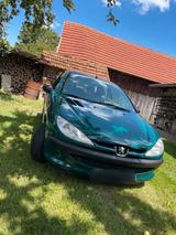 Peugeot 206 fast Zwei Jahre TÜV  - gebrauchte Peugeot 206 aus dem Jahr 2001