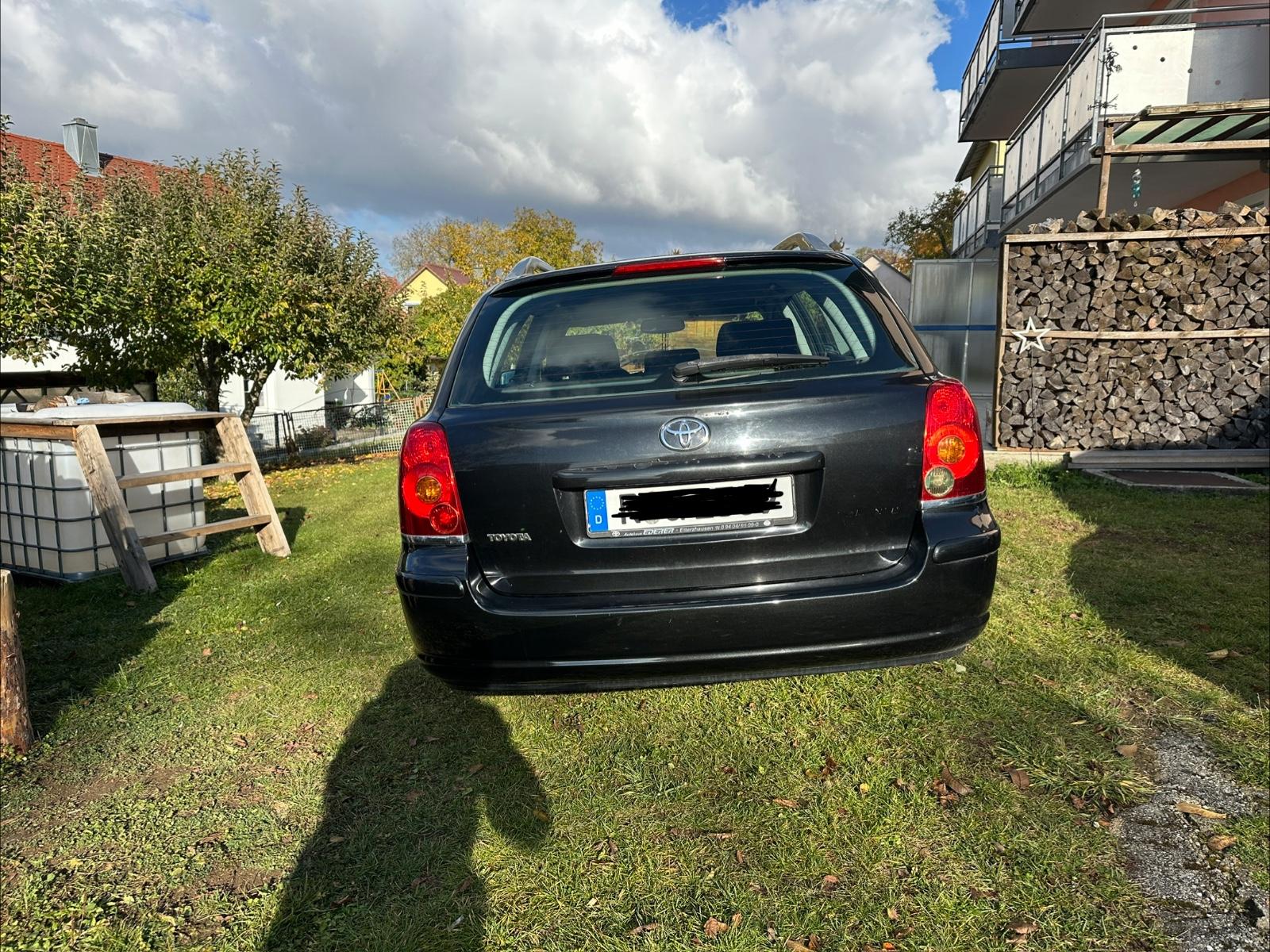 Toyota Avensis 2005 — engine 1.794 cm³, 129 HP (95kW)