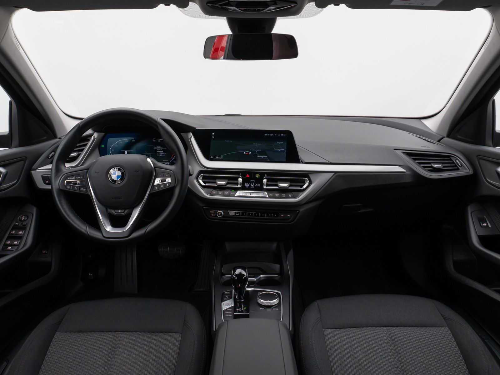 Fahrzeugabbildung BMW 118i GeschwindigReg Kamera DAB FernlichtAss LED