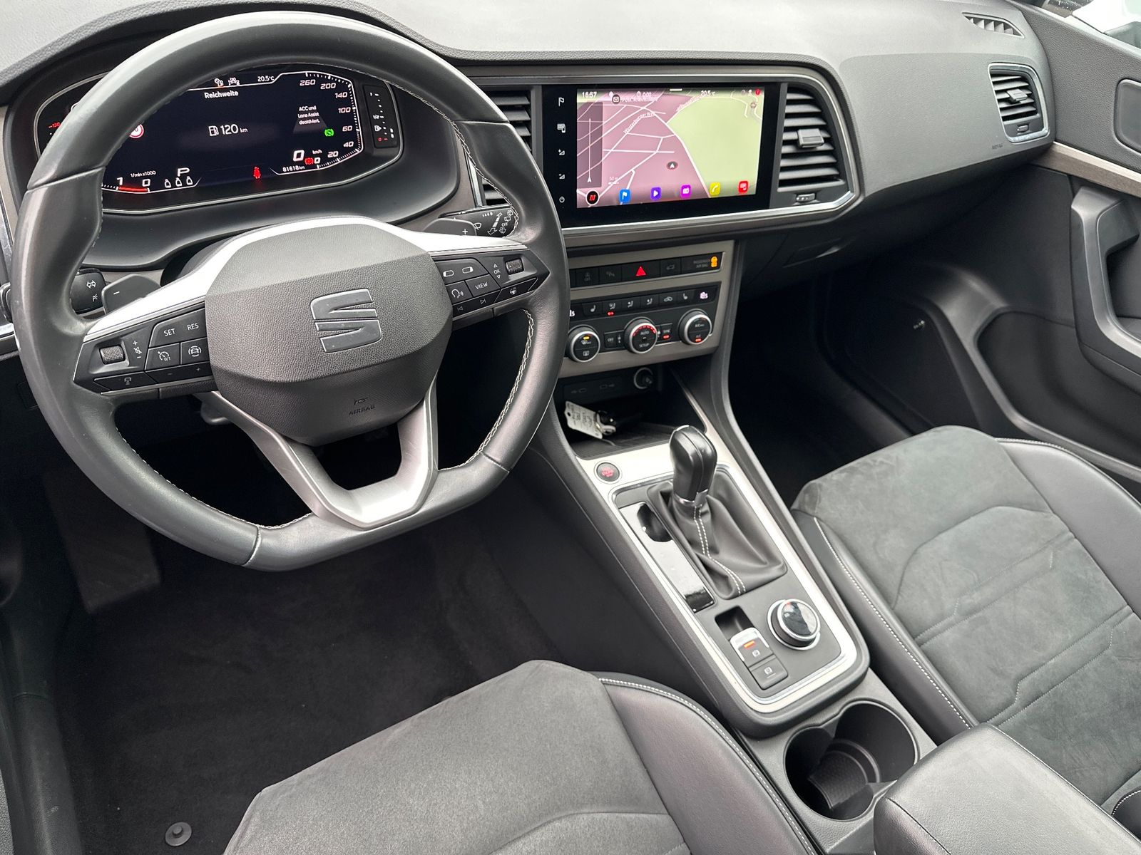 Fahrzeugabbildung SEAT Ateca Xperience NAV+LED+ACC+360°+AHK+BEATS
