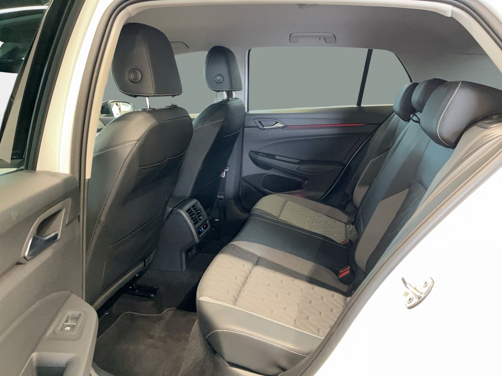 Volkswagen Golf - Bild 13