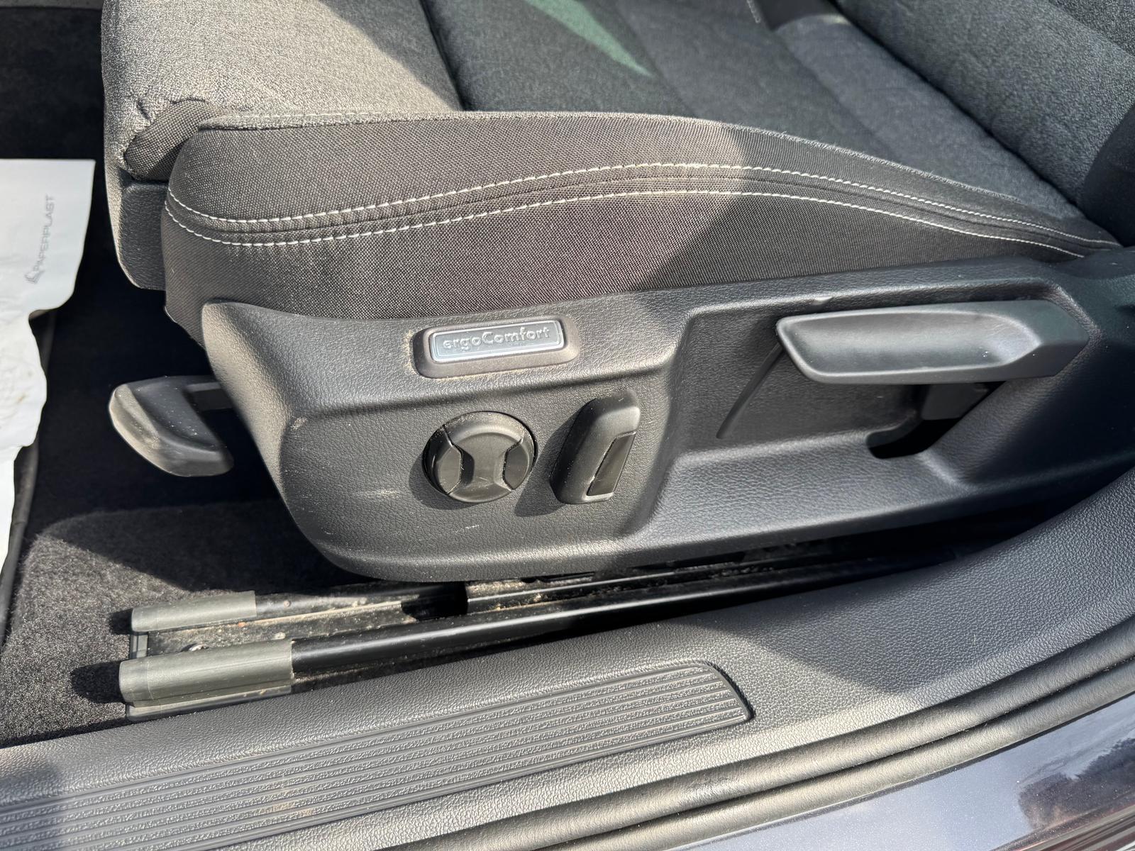 Volkswagen Passat 1.5 TSI *DSG*BUSINESS*PDCHI+VO*NA, миниатюра 21