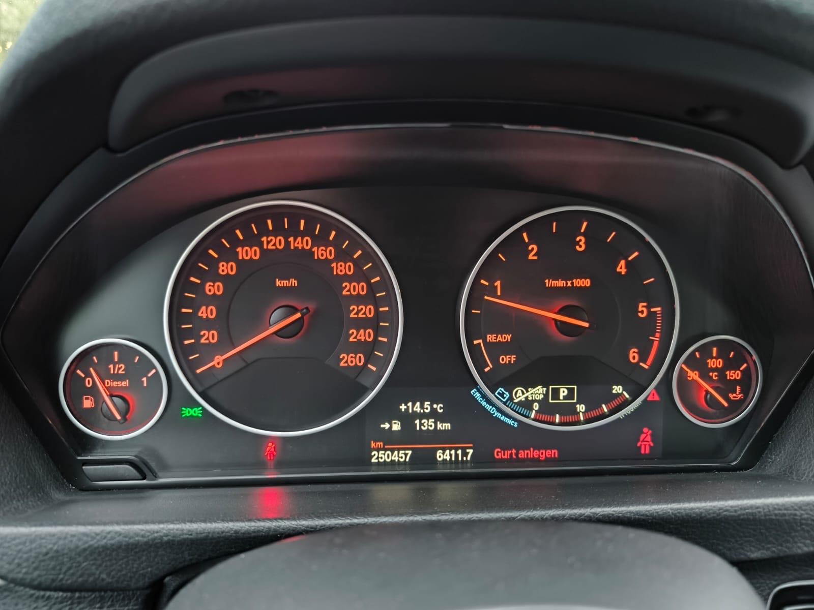 BMW 320d xDrive Touring Luxury Line Luxury Line