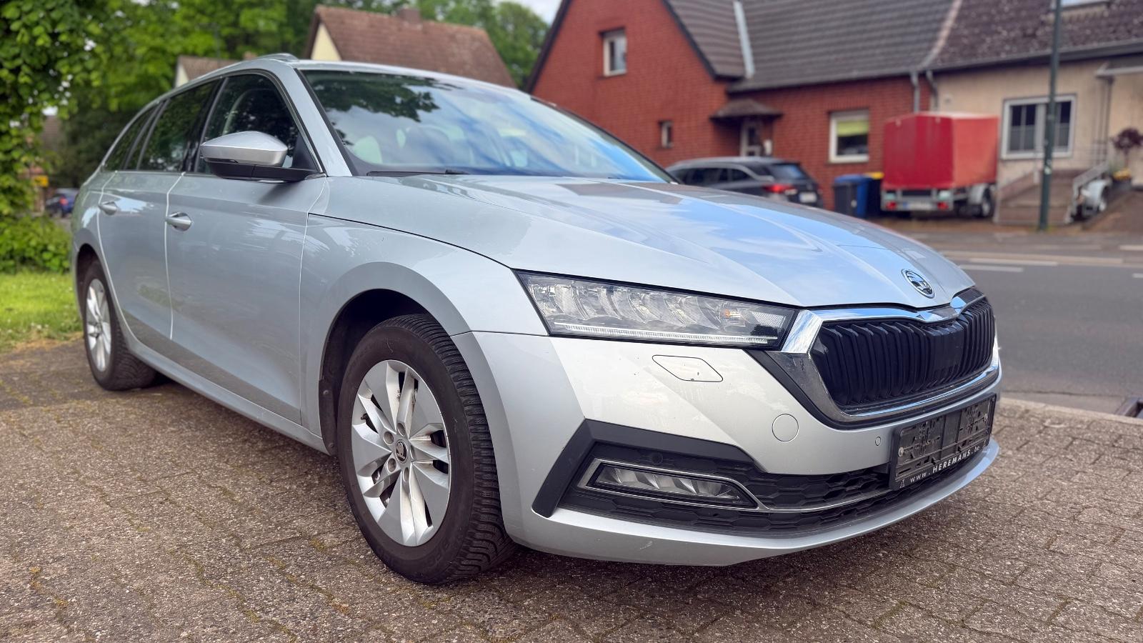 Skoda Octavia Combi Ambition*1.Hand*Navi Gross*