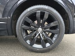 VW Touareg 4Motion R-line Black Edition 286PS