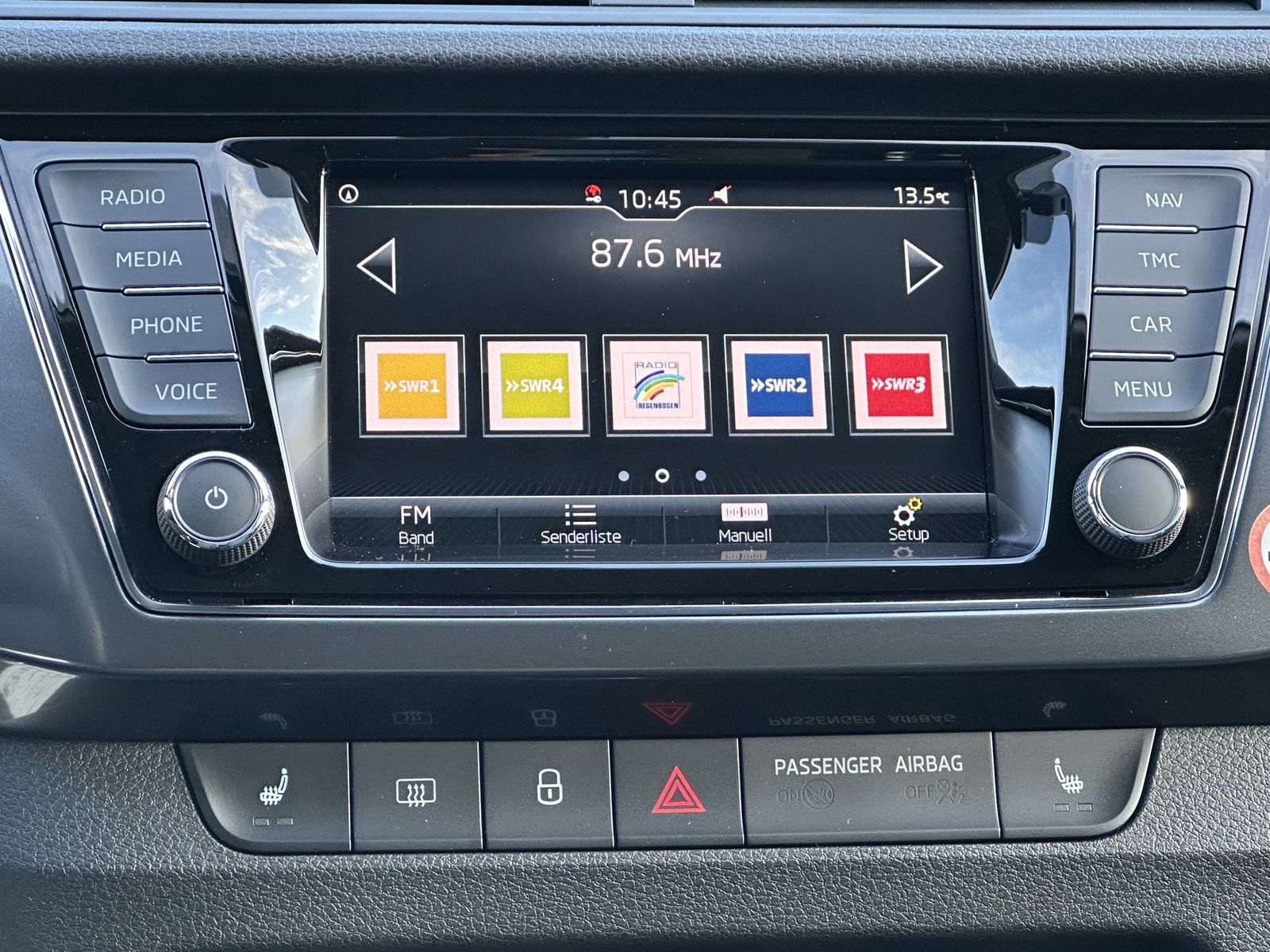 Fahrzeugabbildung SKODA Fabia Combi 1.0 TSI DSG Best of NAV+LED+CARPLAY