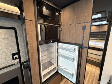 Niesmann + Bischoff Flair 880 VolluftfederungHubstützenActive Air 