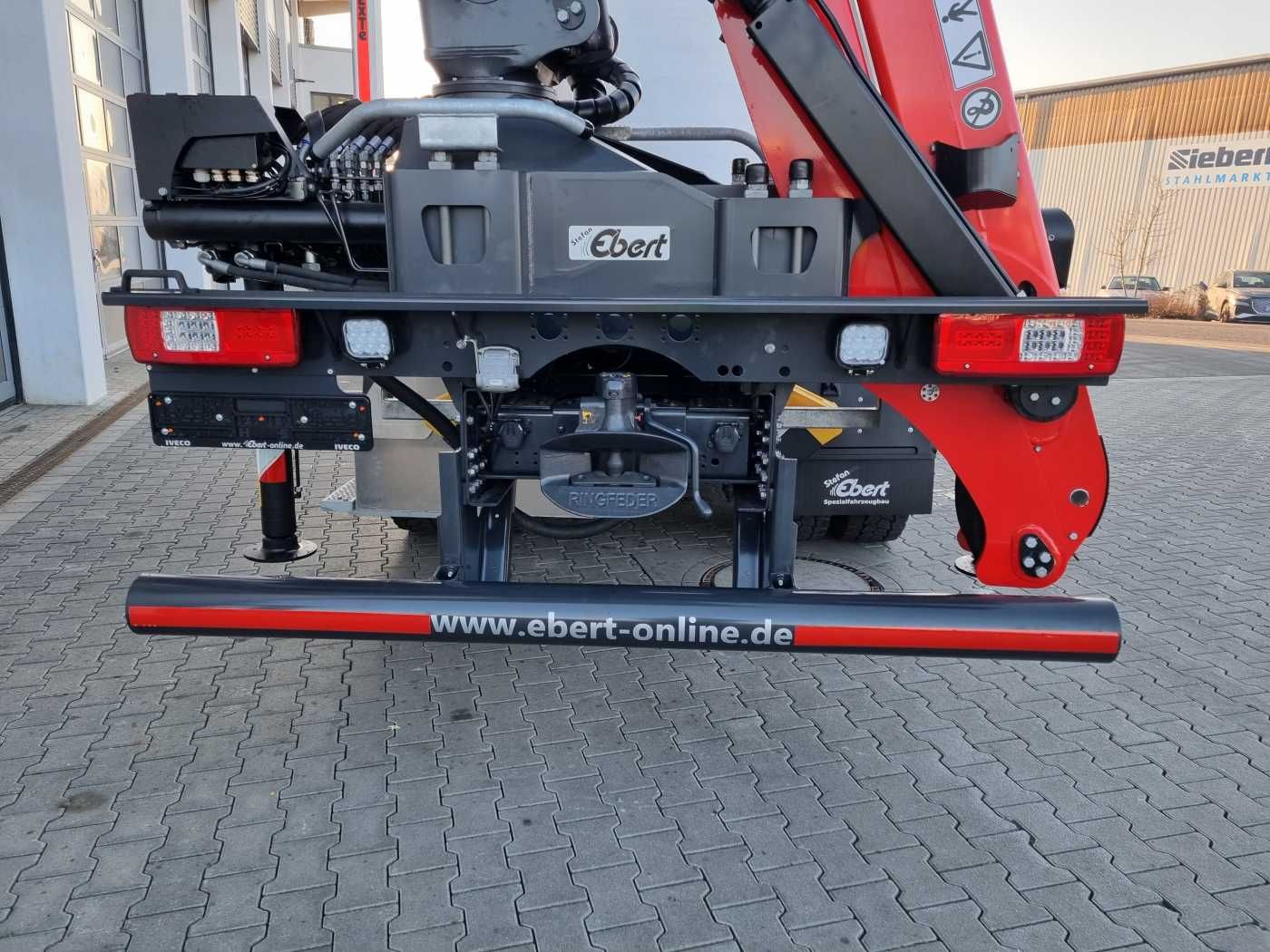 Fahrzeugabbildung Iveco X-Way AS300X57 Z/P HR ON+ 6x4 (6x6 Hi Traction)