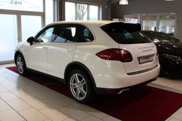 Porsche Cayenne - 3