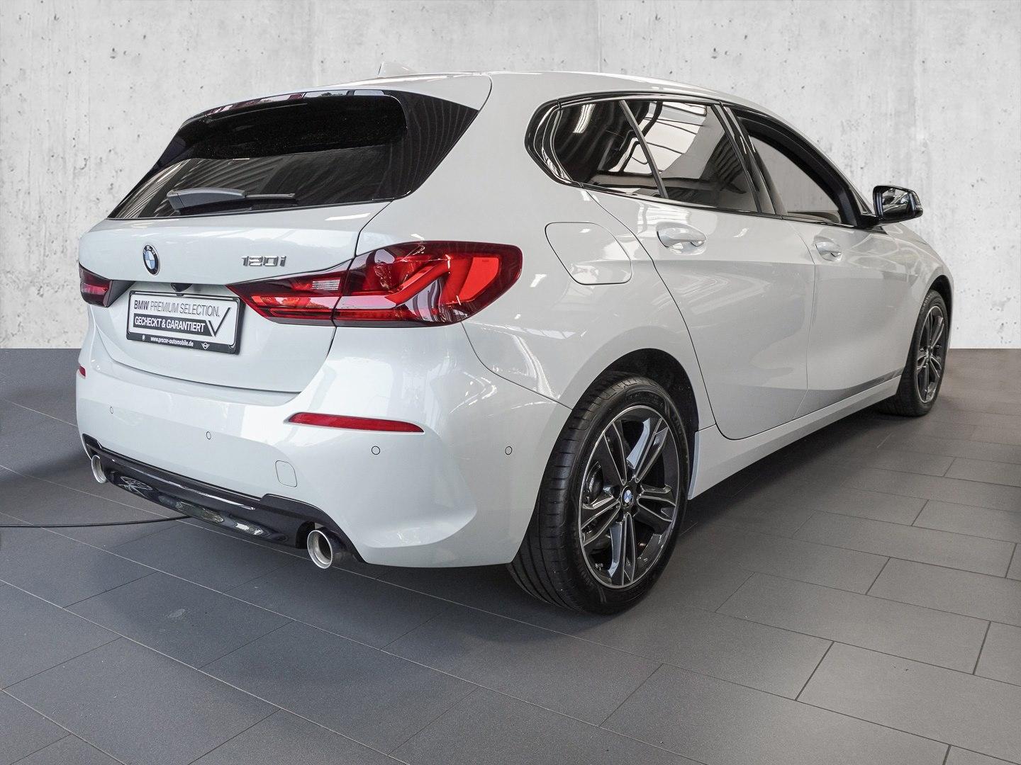 BMW 120i HUD PANO RFK NAVI LED Laser Sound Syst. LM