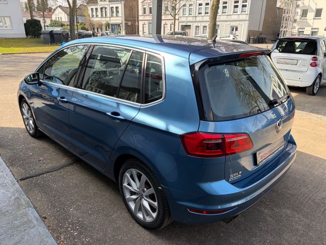 Fahrzeugabbildung Volkswagen Golf Sportsvan VII Highline Autom.+AHK+Navi+PDC