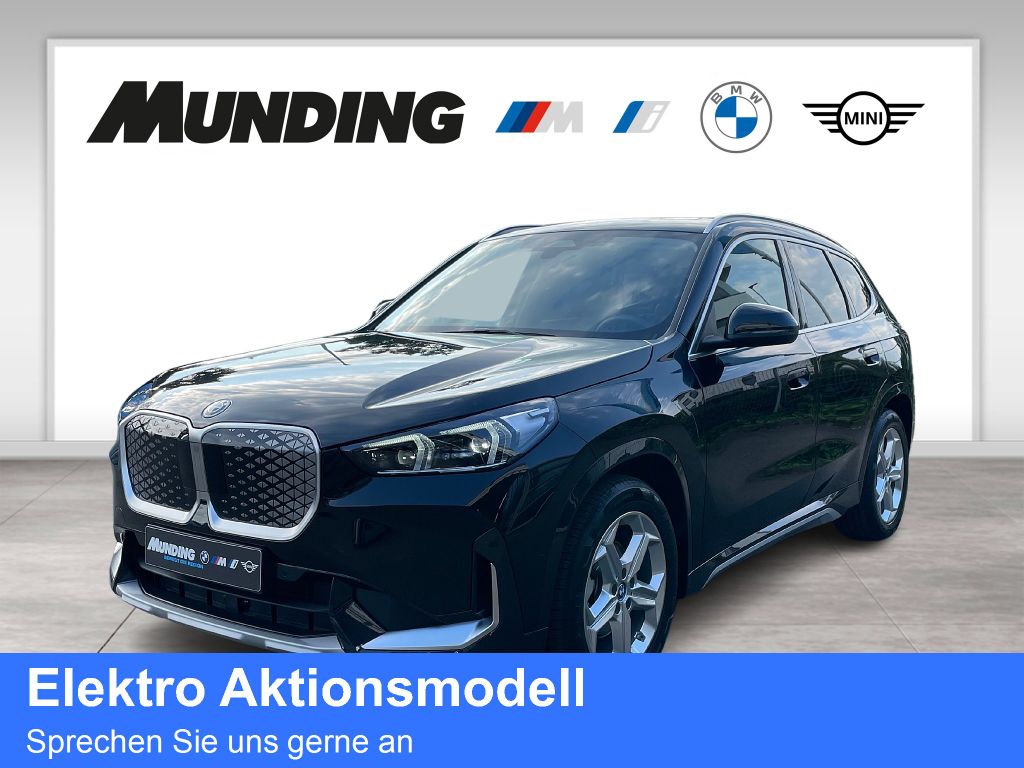 BMW iX1